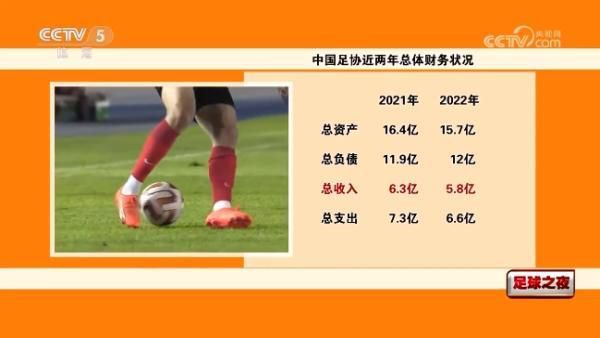 晴儿娘，这灶台得晾个三两天方能用，咱先帮你们在对面牛棚那搭个临时灶台，这几日你们就跟那上面生火煮饭先凑合下哈。